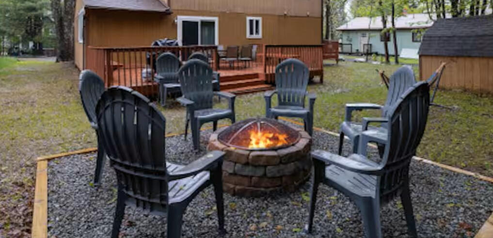 Chalet in Tobyhanna Chalet in Tobyhanna
