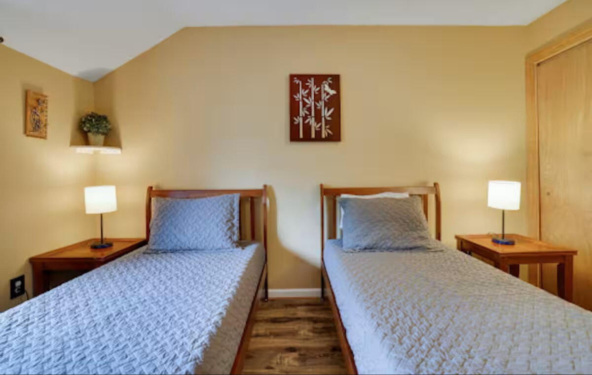 House on Lake Sinca House on Lake Sinca