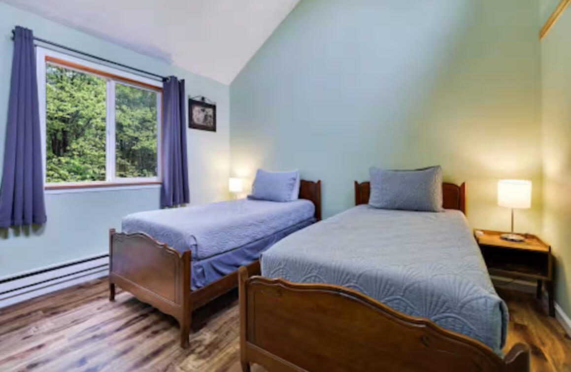 House on Lake Sinca House on Lake Sinca